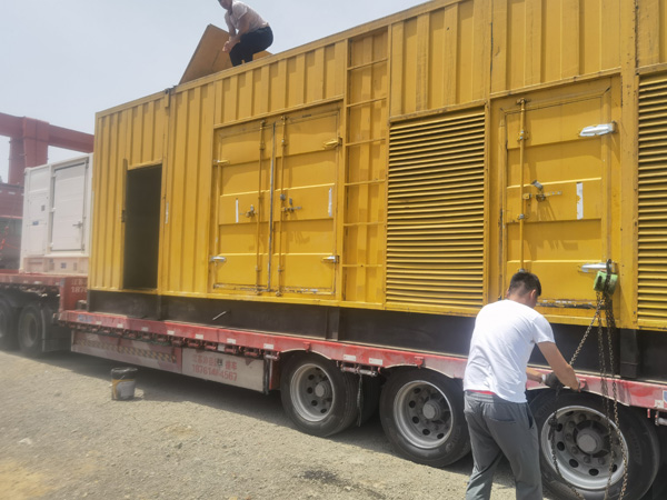 浙江发电机出租100KW发电机需要什么规格的电缆线？