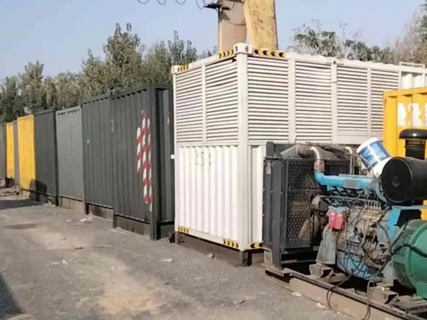 浙江200KW柴油发电机机组每小时油耗是多少？